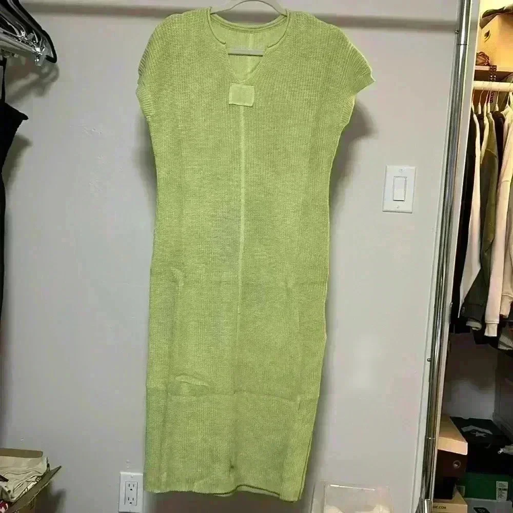 Ribbed knit midi dress